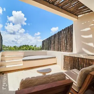 https://modern-2-bd-condo-in-tulum.tulum-hotels.net